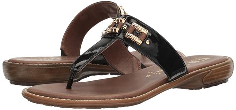 Italian Shoemakers Womens Tribe Flat Sandal Sandals Flats