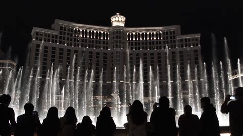 People Watch Fountain Show In Las Vegas Stock Footage SBV-327877477 - Storyblocks