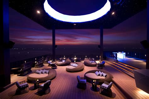 Hilton Rooftop Restaurant & Bar – dwp