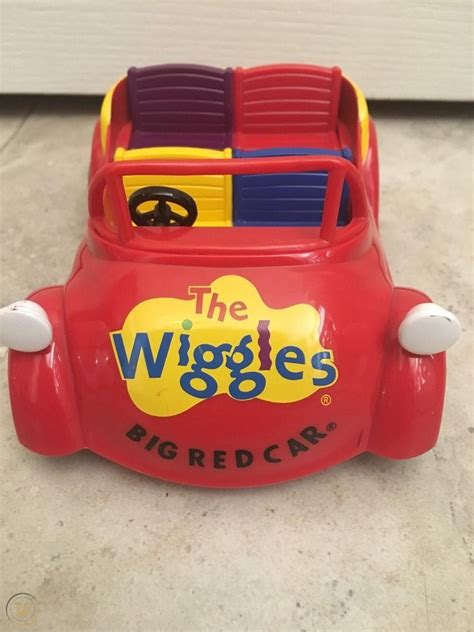 THE WIGGLES BIG RED CAR TOY WITH WIGGLES FIGURES BY SMITI - RARE! | #1903636696