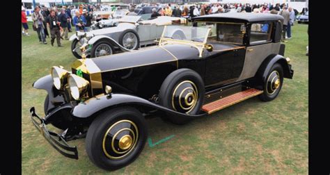 Keanu Reeves’ Most Valuable Car: The Rolls Royce Phantom 1929 “Gold ...