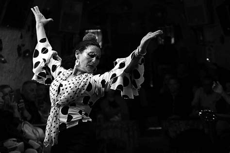 Flamenco Granada. Best Shows & Schools | ART CHAPIZ APARTMENTS