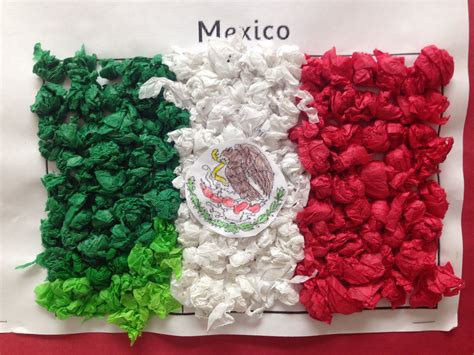 Mexican flag craft with tissue paper for Cinco de Mayo | Manualidades ...