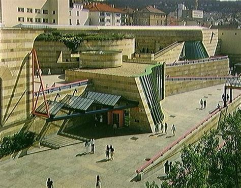 James Stirling, Neue Staatsgalerie, Stuttgart, 1984 | Unusual buildings, Movement in ...