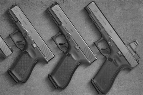 Tiny Glock 17 Replica Functions Like the Real McCoy - Wide Open Spaces