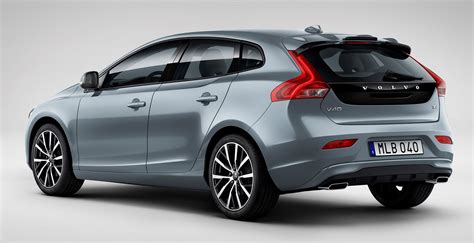 Volvo V40, V40 Cross Country FL revealed for Geneva Volvo V40 T4 ...