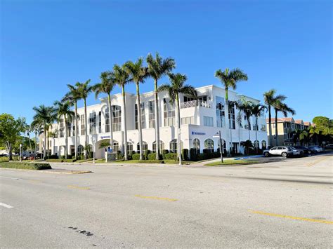 Upscale Medical Office in Downtown Naples - TotalCommercial.com