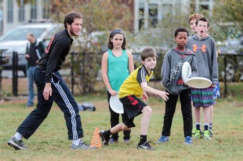 Why Children Should Play Ultimate Frisbee - HowTheyPlay