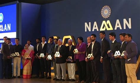 BCCI Awards Night: Virat Kohli, R Ashwin sweep top honours - India.com