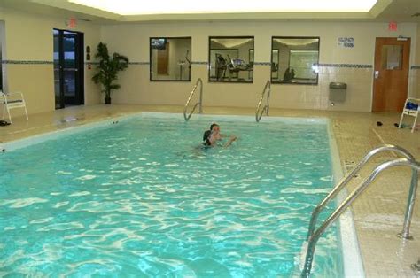 Holiday Inn Express Hotel & Suites Bay City (MI) - Hotel Reviews - TripAdvisor