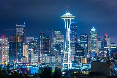 View of the Seattle skyline at night, in Kerry Park, Seattle, Washington. | Fine art photo ...