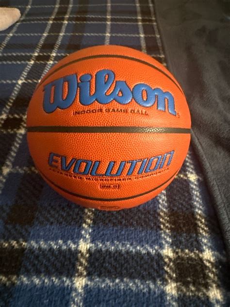 Wilson Evolution basketball | SidelineSwap