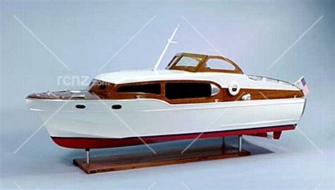 Dumas - 1953 Chris-Craft Cruiser Kit 36" - RCNZ