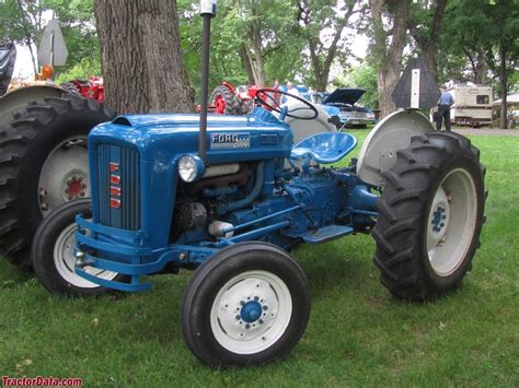 TractorData.com Ford 2000 tractor information