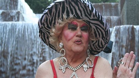 What Happened To Darcelle Portland? World’s oldest working Drag Queen dies at 92 2023 - Tekmonk News