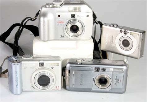 25 different brands of digital cameras - Catawiki