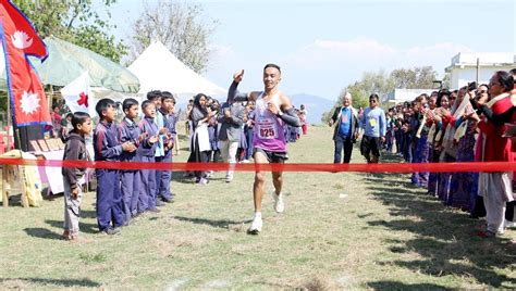 पर्यटन प्रवर्द्धनका लागि स्याङ्जाको कोल्मामा दौड, पर्वतका अनिसले जिते उपाधि