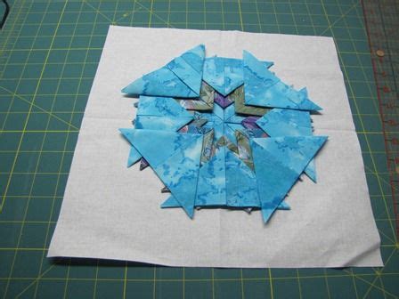 Folded Star (Somerset) Tutorial | Quilt pattern book, Fabric origami, Star quilt patterns