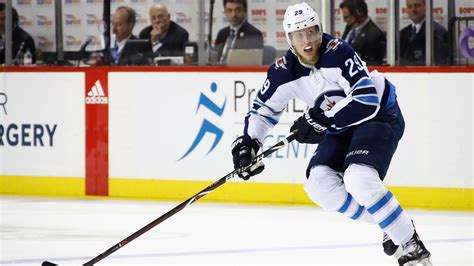 Patrik Laine ties NHL lead, hits 40 goal mark | Sporting News Canada