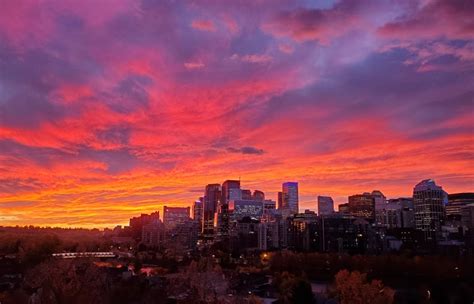 The spectacular sunsets and sunrises of southern Alberta | CBC News