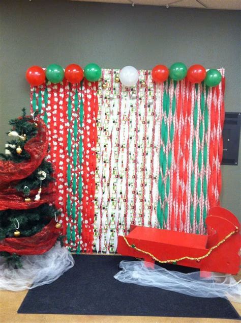 40 Christmas Photobooth Ideas for a Festive Holiday