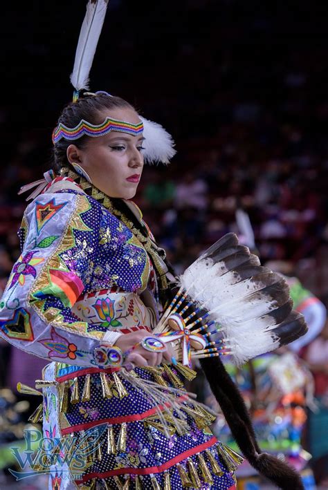 Jingle - 2015 Gathering of Nations Pow Wow | Jingle dress, Native american regalia, Native ...