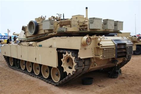 M1A2 Abrams main battle tank technical data sheet specifications pictures video 11610153 ...