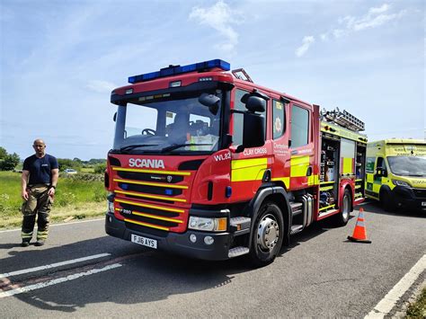 Derbyshire Fire & Rescue Service WL82 (FJ16 AYS) | Derbyshir… | Flickr