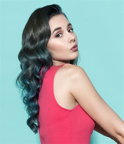 15 Best Teal Blue Hair Ideas to Copy in 2021