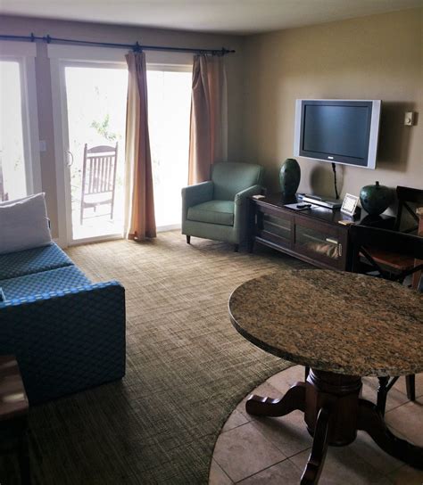 Living room in Condo unit at Pacific Reef Hotel Gold Beach Oregon Coast - 2TravelDads