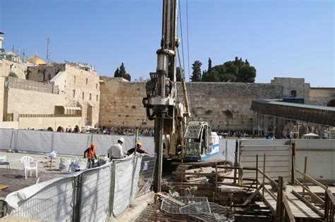 Construction Work at the Western Wall Plaza- Update - The Official ...