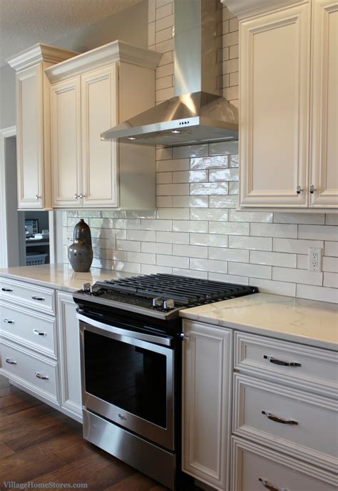 Kitchen Subway Tile Backsplash Oak Cabinet In 2020 Wh - vrogue.co