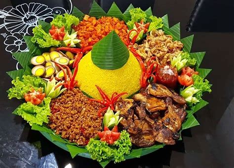 Pesan Nasi Tumpeng Gak Pake Repot