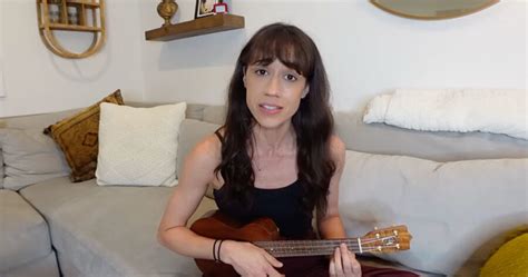 Miranda Sings Apologizes for Controversial Ukulele Video With Heartfelt Banjo Song