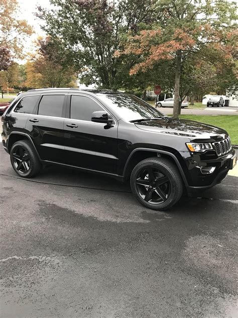 2011 Jeep Grand Cherokee Black Rims