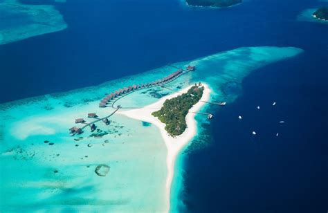 Fulhadhoo, Maldives - Beach Guide, Info, Photos - BeachAtlas