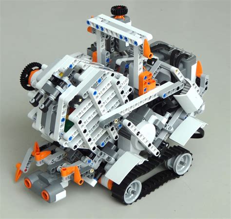 Tutorials: Official MINDSTORMS NXT 2.0 Bonus Models - Robot Square | Lego mindstorms, Lego nxt ...