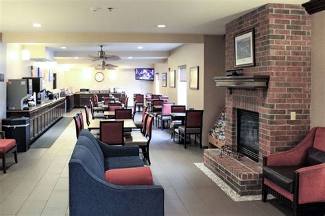 Comfort Inn & Suites Chesterfield, MO - See Discounts