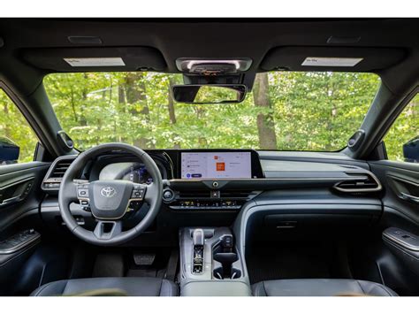 2023 Toyota Crown: 72 Interior Photos | U.S. News