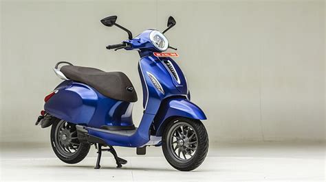 Bajaj Chetak Price - Range, Images, Colours | BikeWale