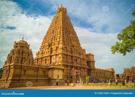 The Great Brihadeeswara Temple of Tanjore Editorial Stock Photo - Image ...