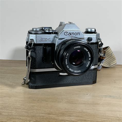 CANON AE-1 FILM CAMERA