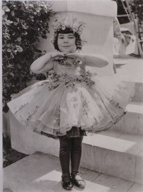 Baby Peggy | Child actresses, Flower girl dresses, Hollywood actresses