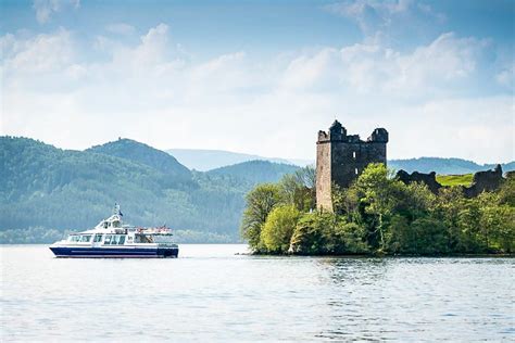 How to Choose the Best Loch Ness Cruise or Boat Tour | Two Wandering Soles