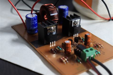 100w class D amplifier using LM393 with IRF540 and 9540- Soldering Mind