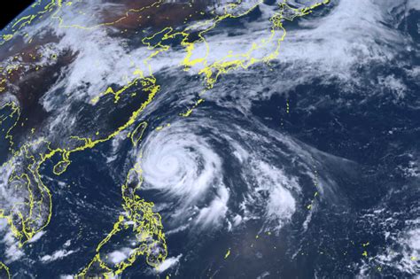 Philippines Evacuates Thousands As Super Typhoon Mawar Approaches - CTN News