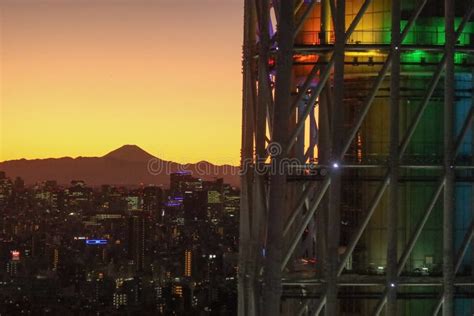 An Evening Mt Fuji View from Solamachi Editorial Photo - Image of fuji, tower: 303096371