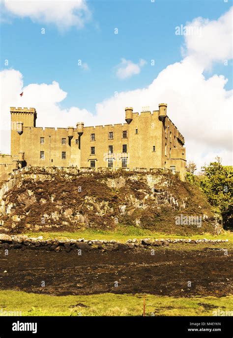 Scotland - Dunvegan Castle Stock Photo - Alamy