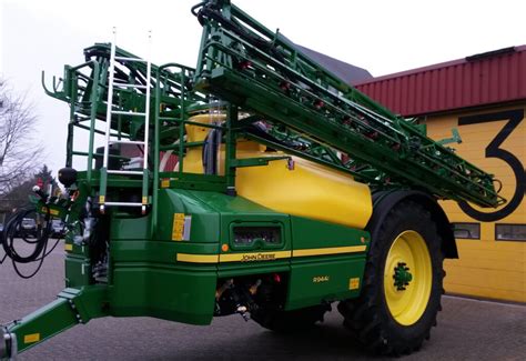 John Deere to unveil new trailed sprayer - Agriland