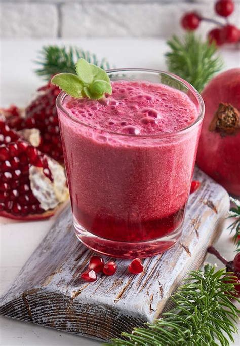 Pomegranate Smoothie: Make Your Healthy Delicious Delights